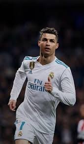 科莫前锋莫拉塔左大腿重伤或手术，预计缺席数月