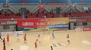 宁王吐槽IG教练，和朱开是一个水平，调侃他们两人都是神人